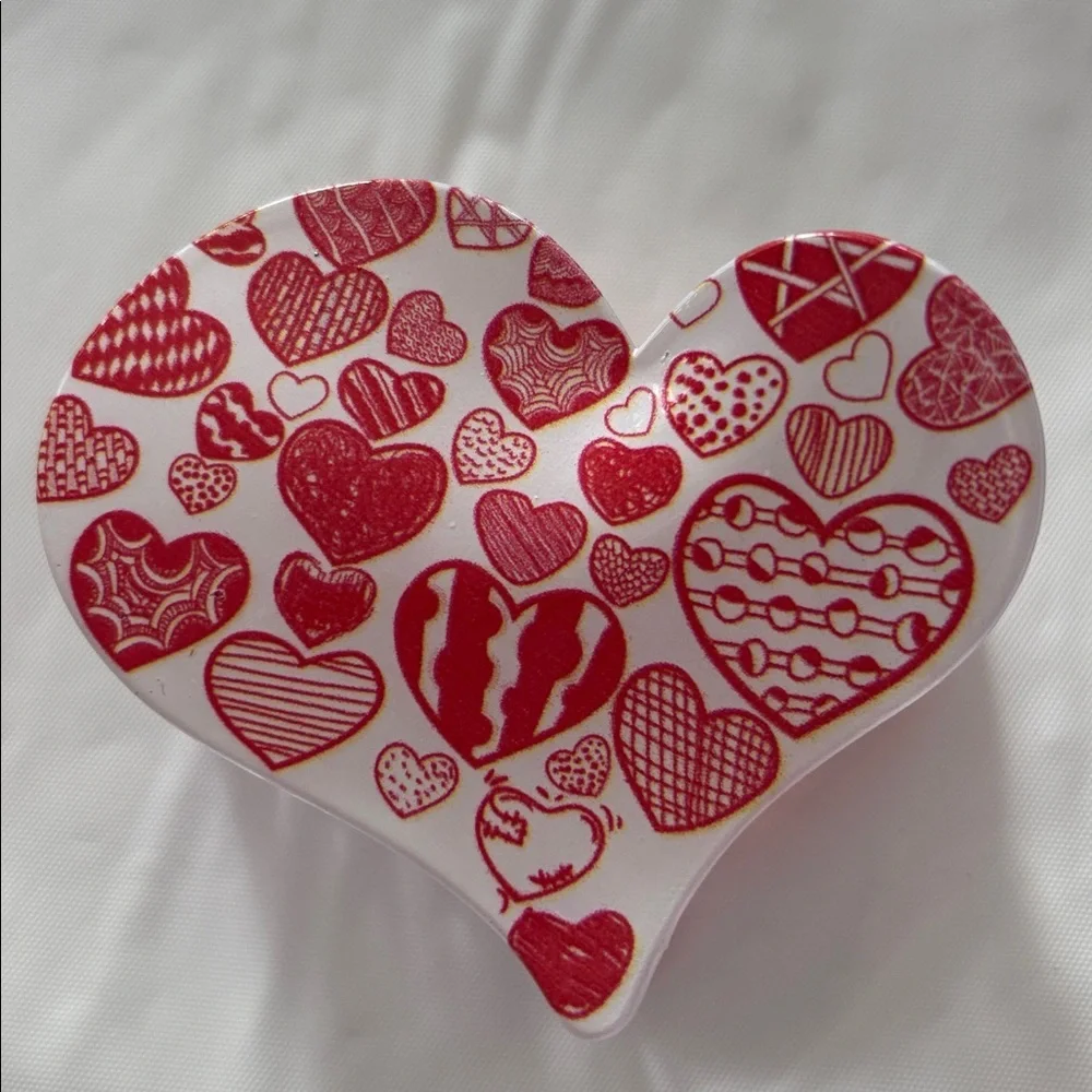 Red Heart Patterned Hair Clip